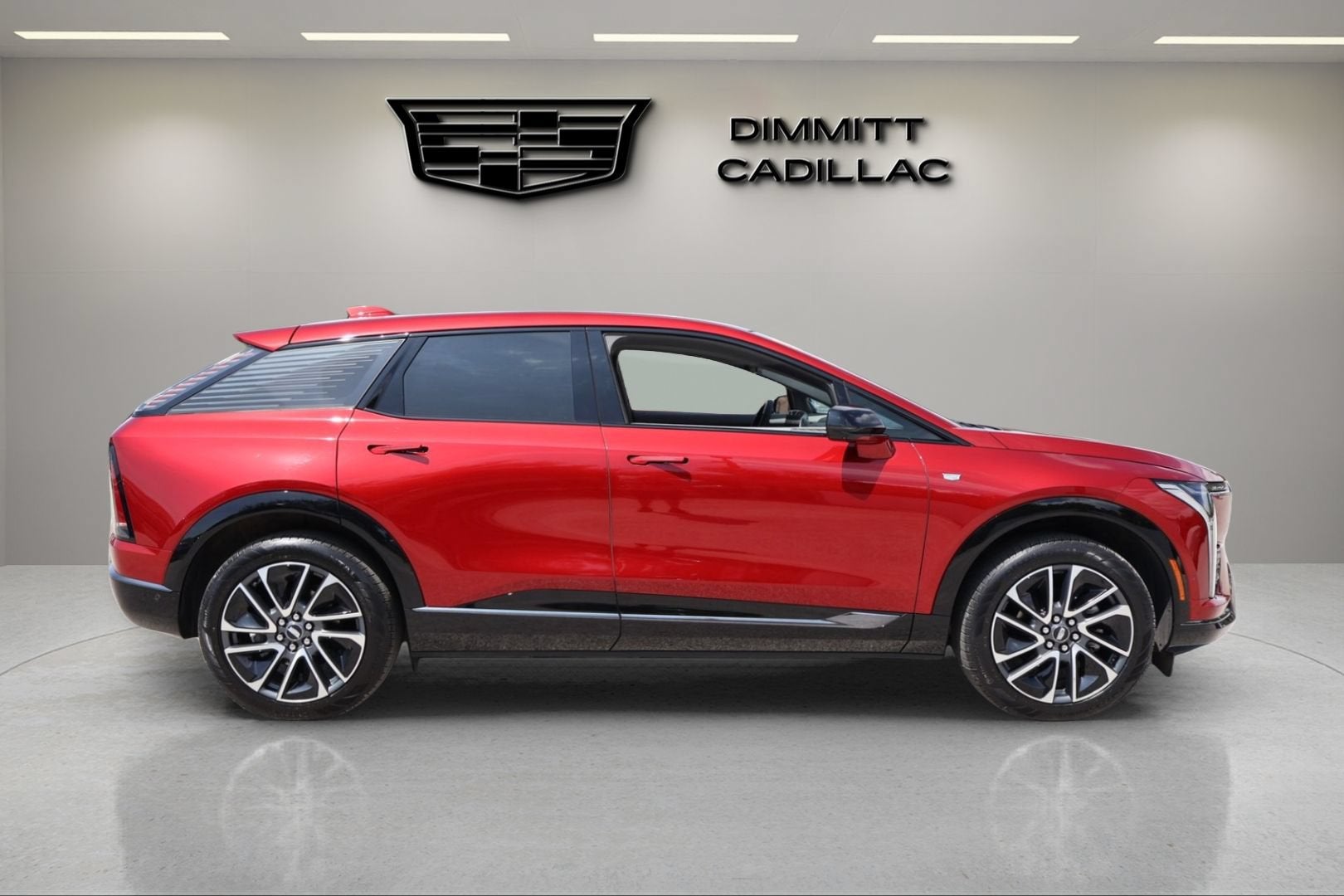 2025 Cadillac OPTIQ Sport 2