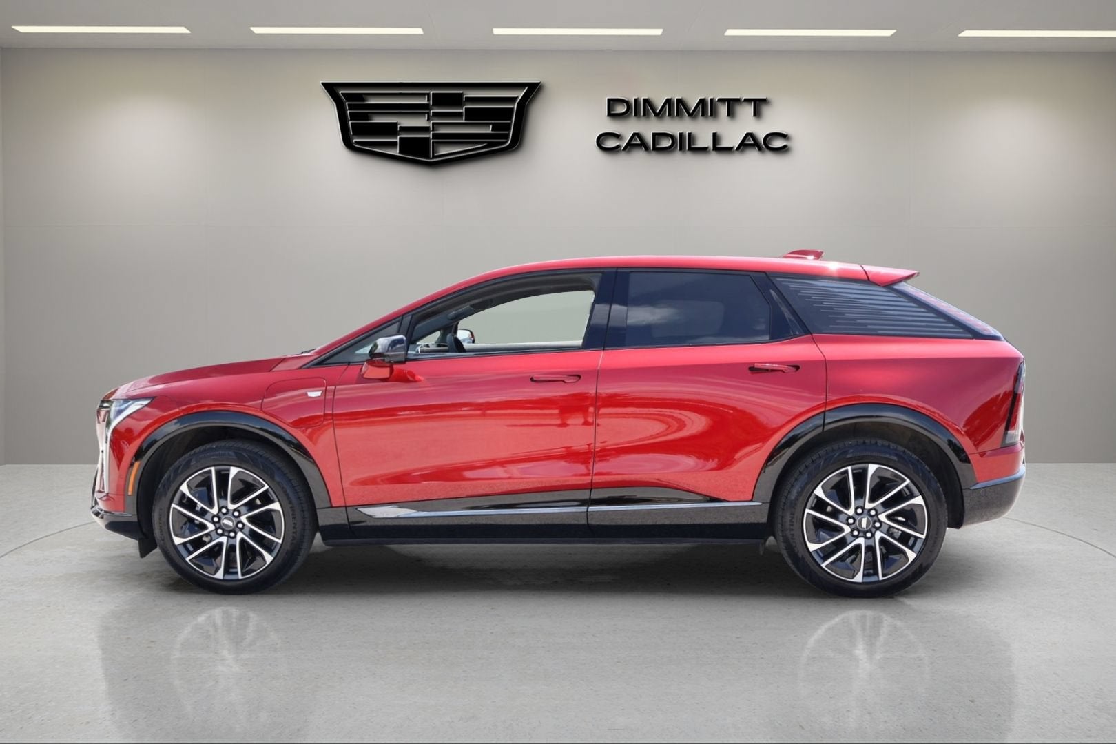 2025 Cadillac OPTIQ Sport 2