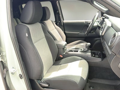 2022 Toyota Tacoma 2WD SR5