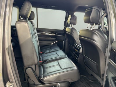 2024 Jeep Wagoneer Base