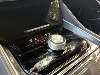 2024 Jeep Wagoneer Base