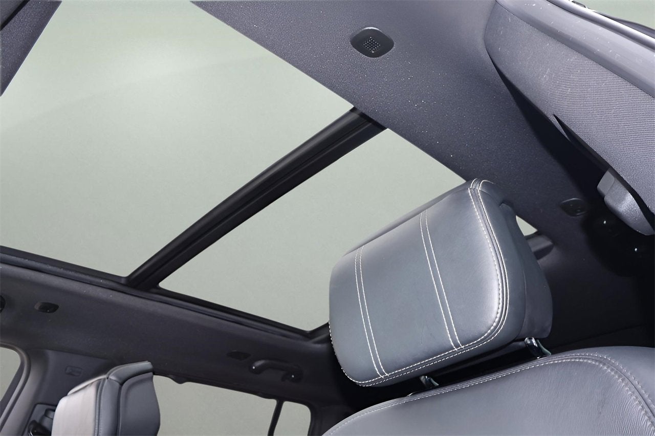 2023 Jeep Grand Wagoneer BASE