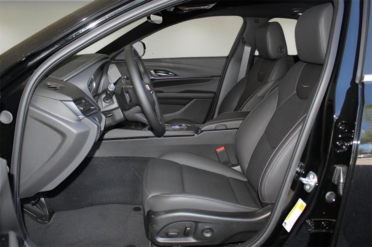 2025 Cadillac CT4 Premium Luxury