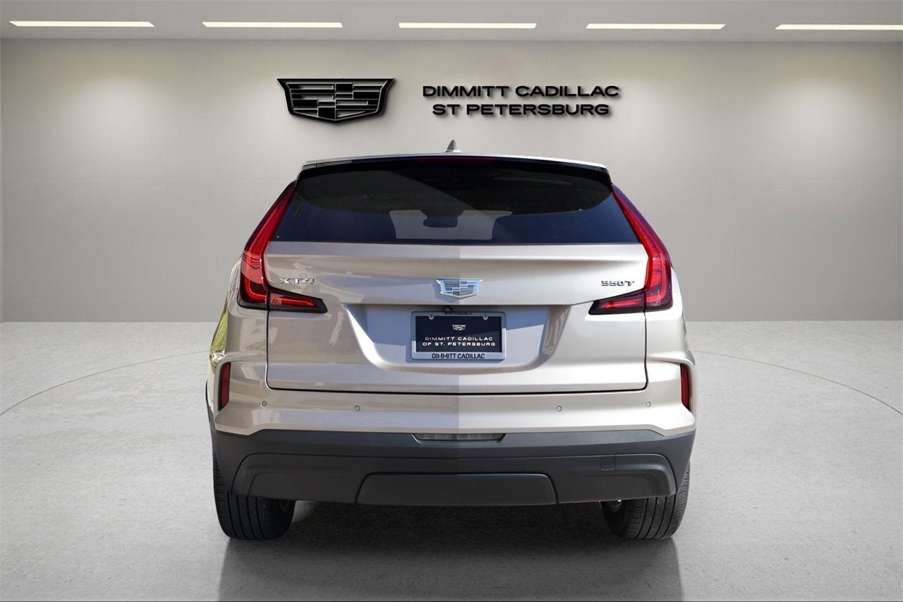 2024 Cadillac XT4 Luxury