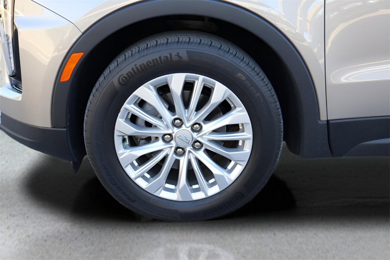 2024 Cadillac XT4 Luxury