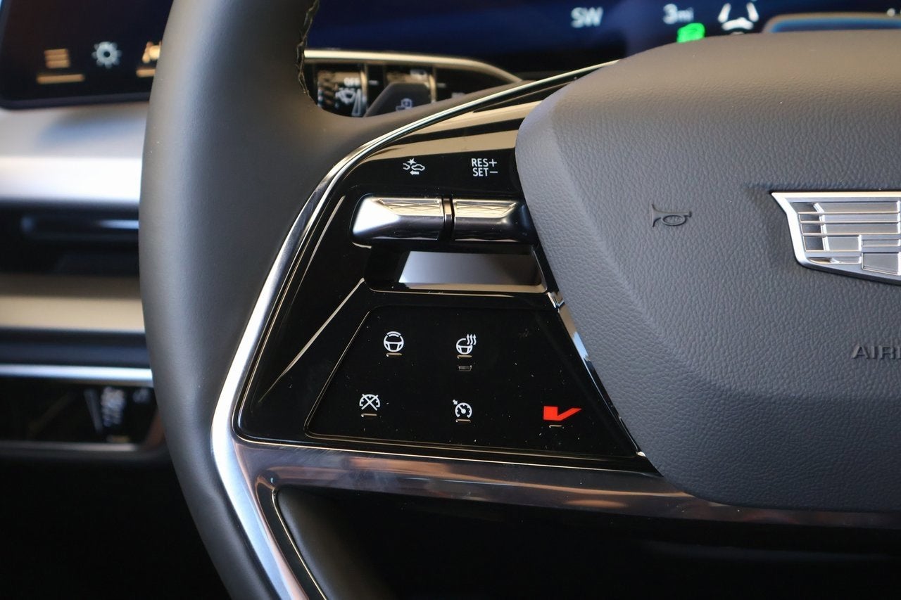 2026 Cadillac VISTIQ Luxury