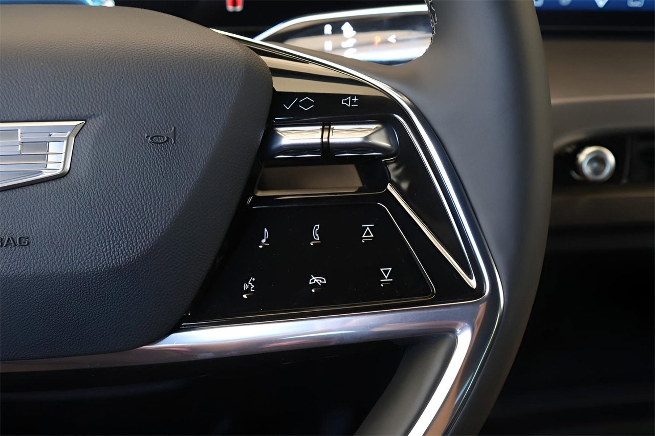 2026 Cadillac VISTIQ Luxury