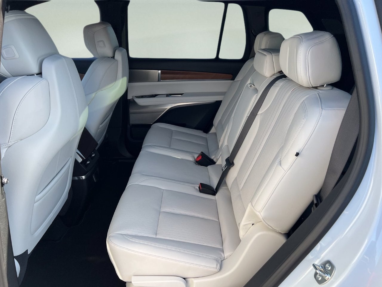 2027 Cadillac VISTIQ Luxury