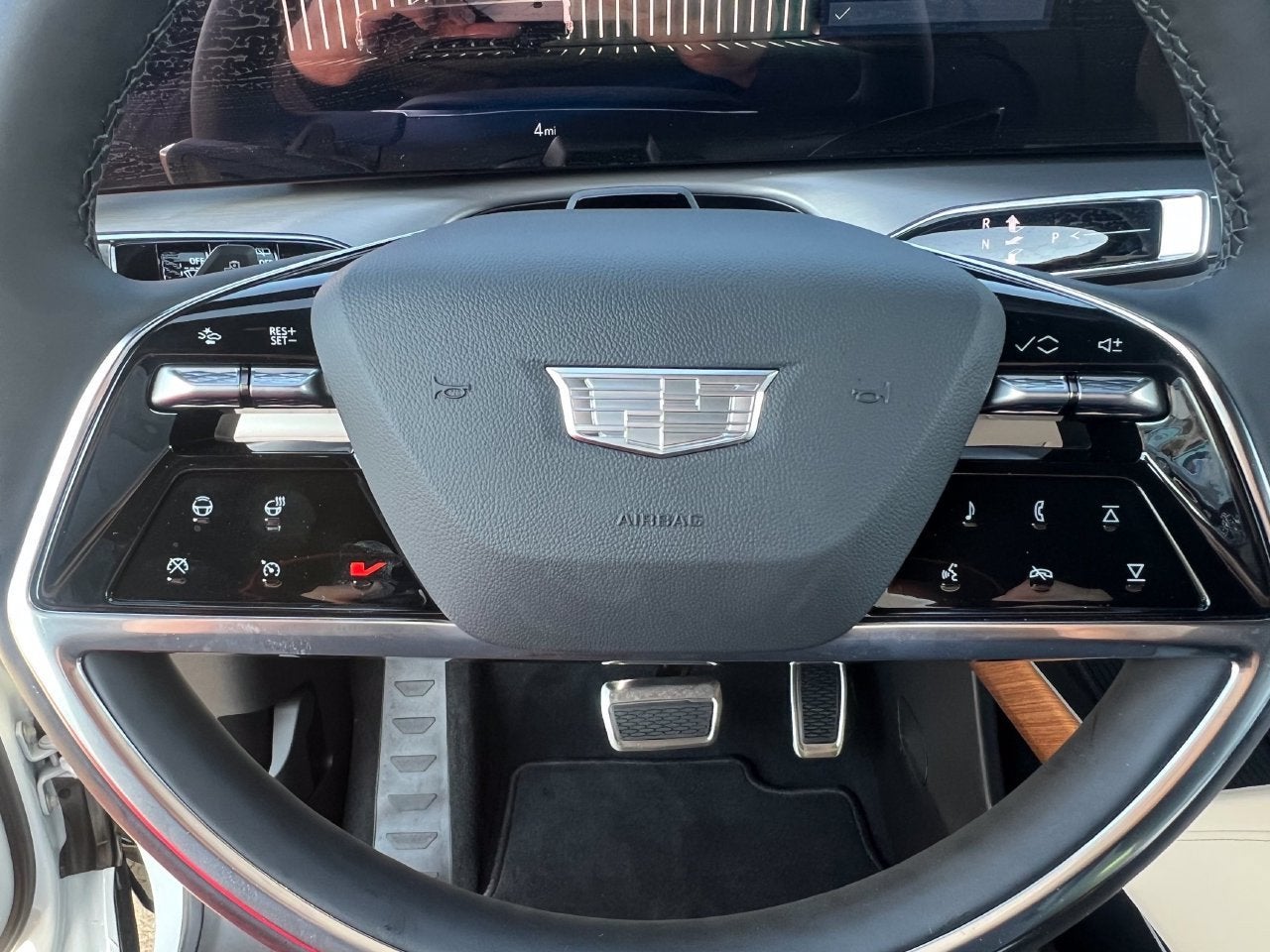 2027 Cadillac VISTIQ Luxury