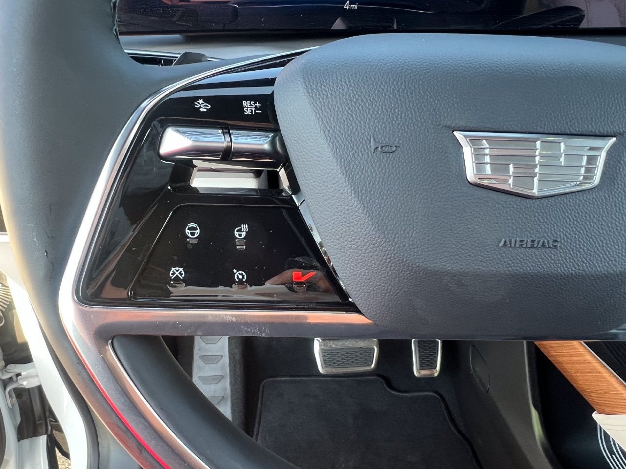 2027 Cadillac VISTIQ Luxury