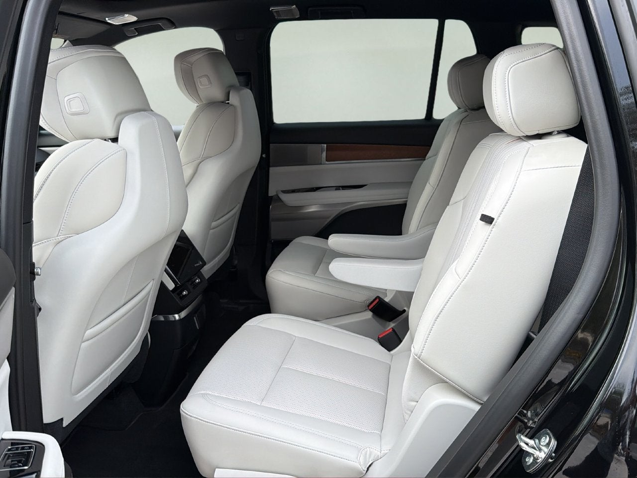 2027 Cadillac VISTIQ Sport