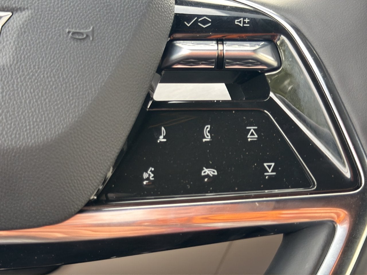 2027 Cadillac VISTIQ Sport