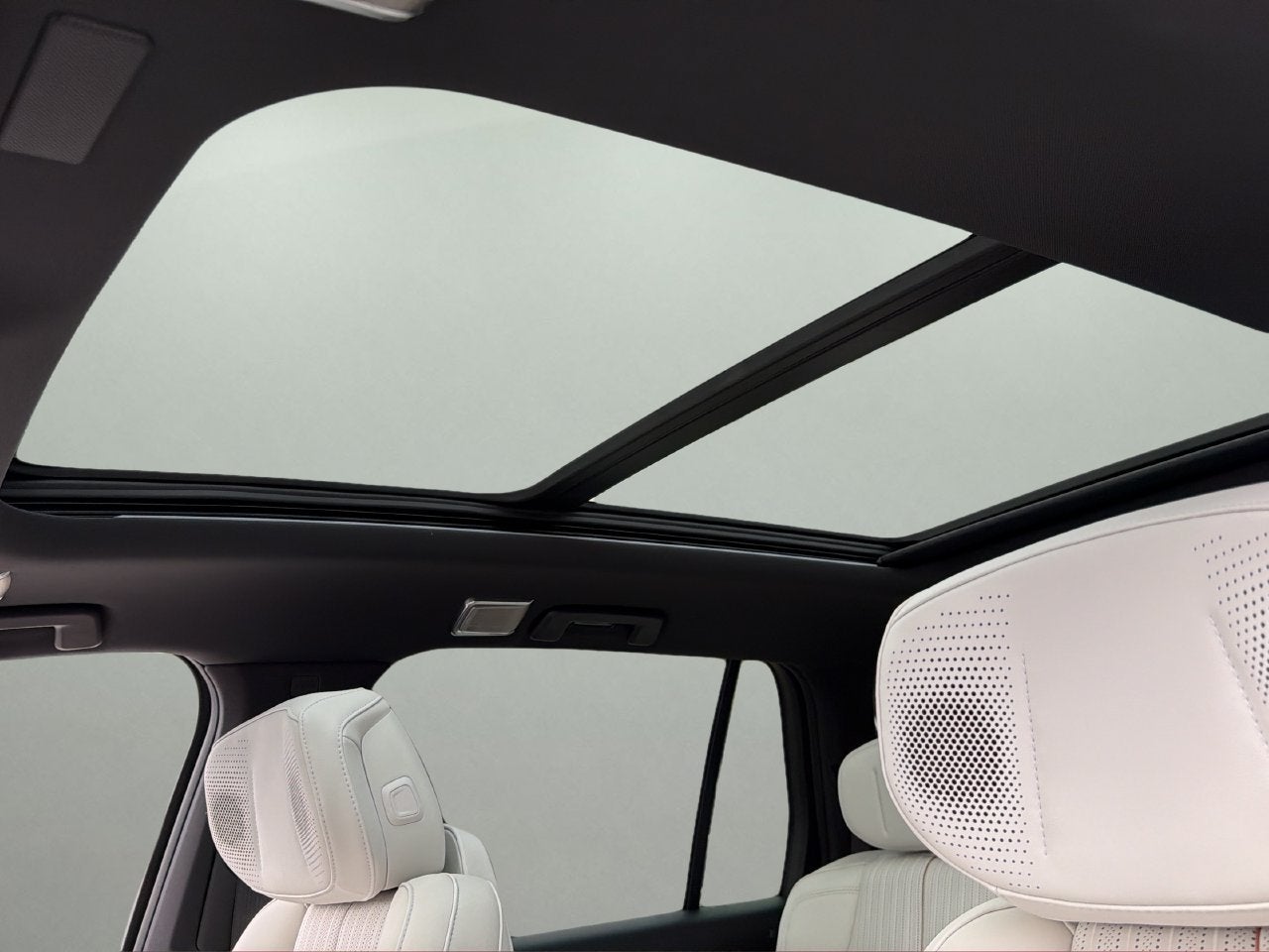 2027 Cadillac VISTIQ Sport