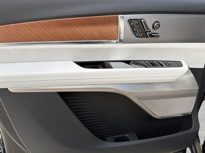 2027 Cadillac VISTIQ Sport