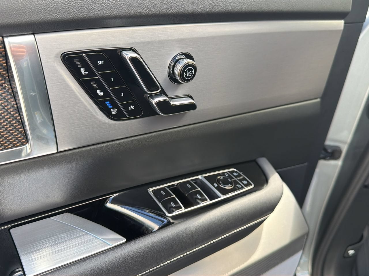 2027 Cadillac VISTIQ Sport