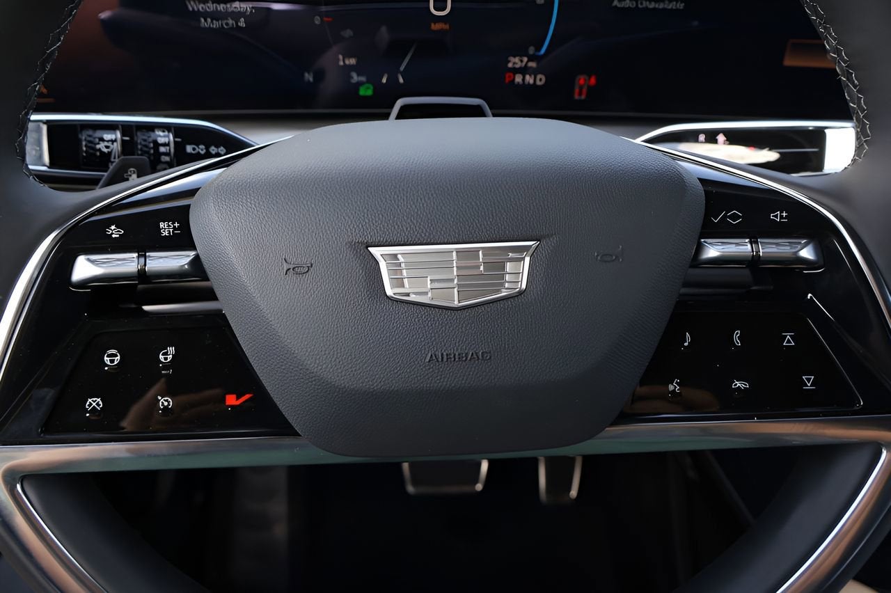 2026 Cadillac VISTIQ Sport