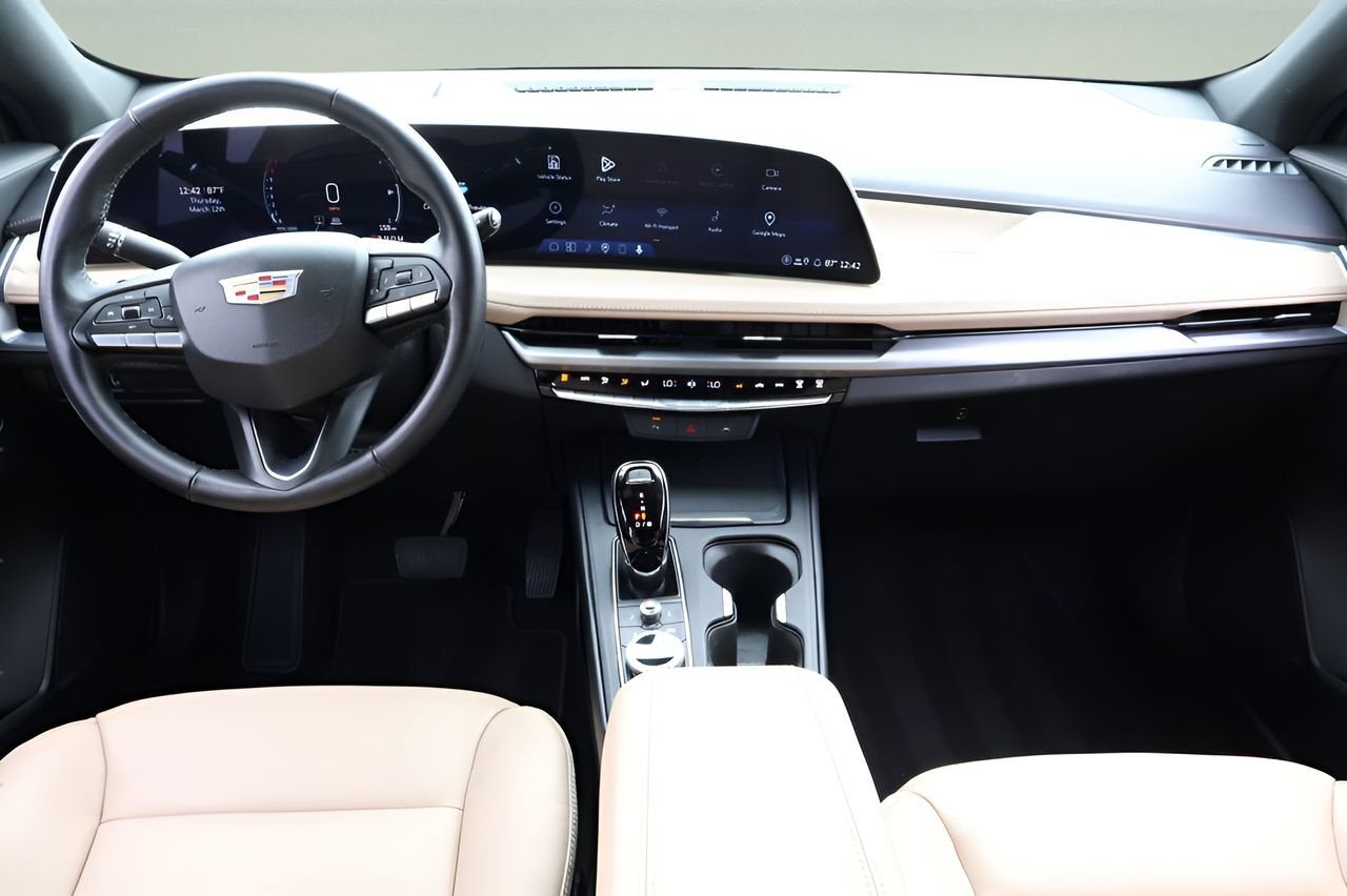 2025 Cadillac XT4 Premium Luxury