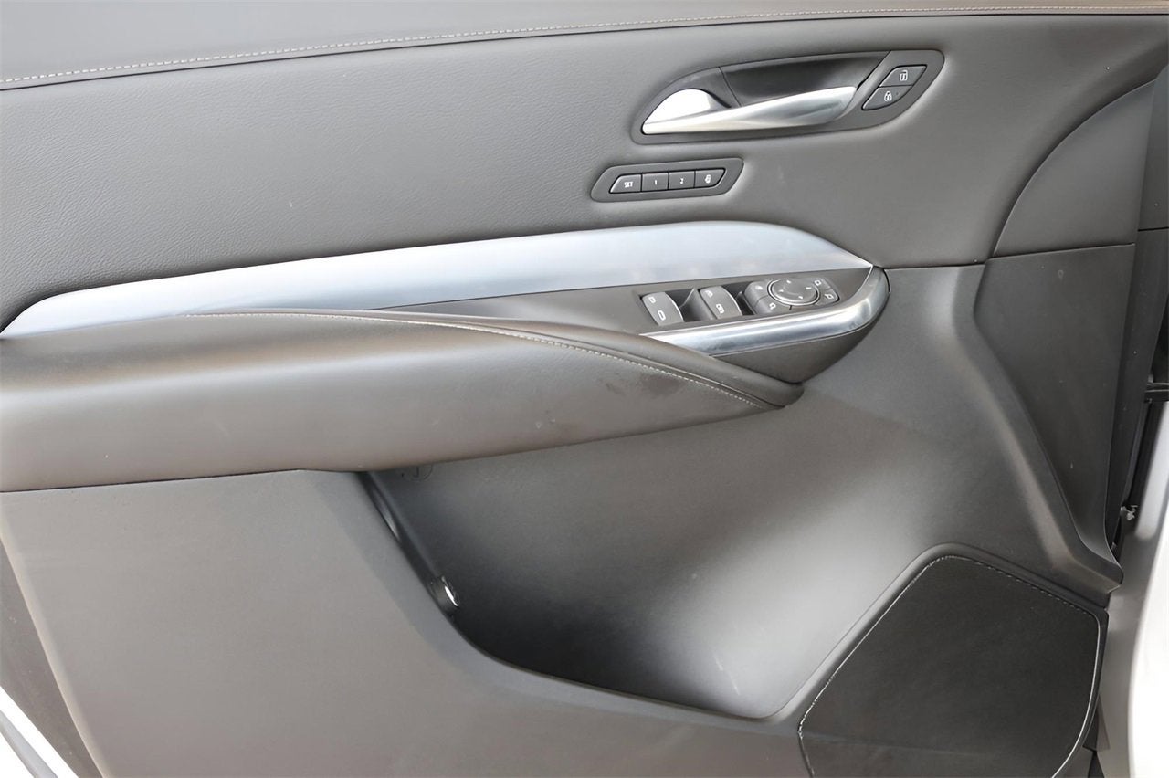 2021 Cadillac XT4 Premium Luxury