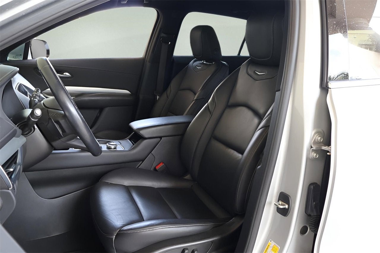 2021 Cadillac XT4 Premium Luxury