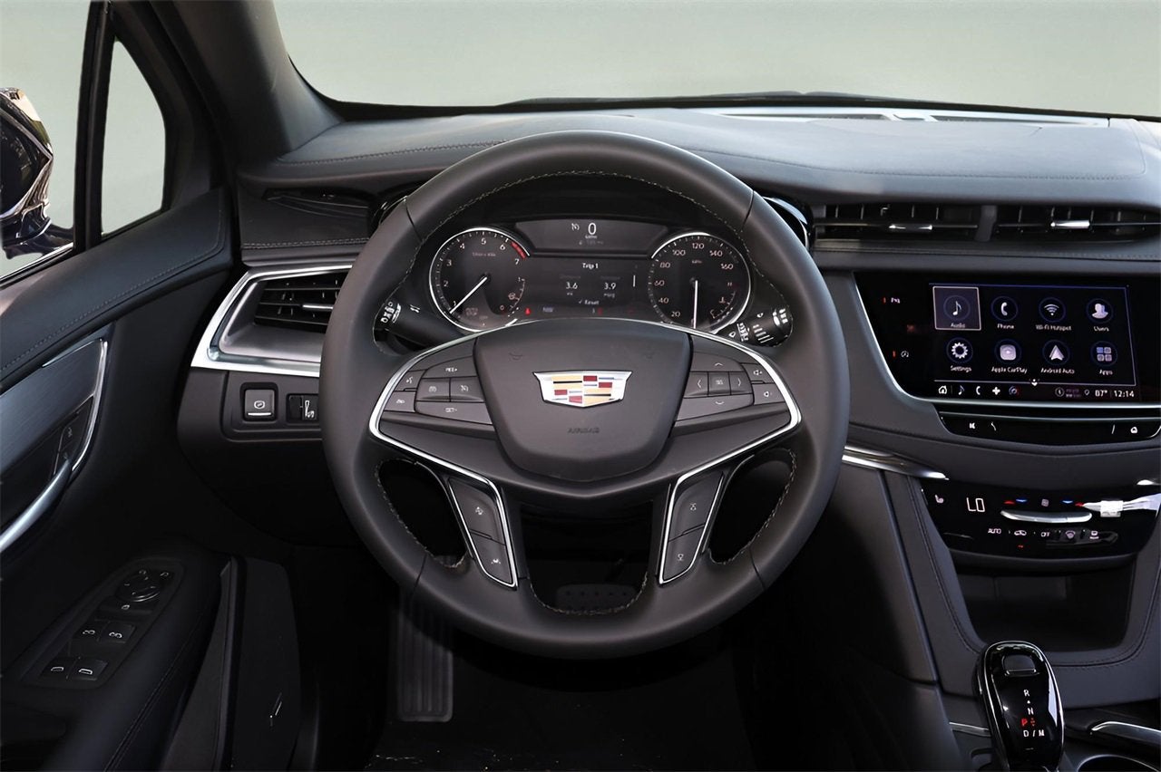 2025 Cadillac XT5 Luxury