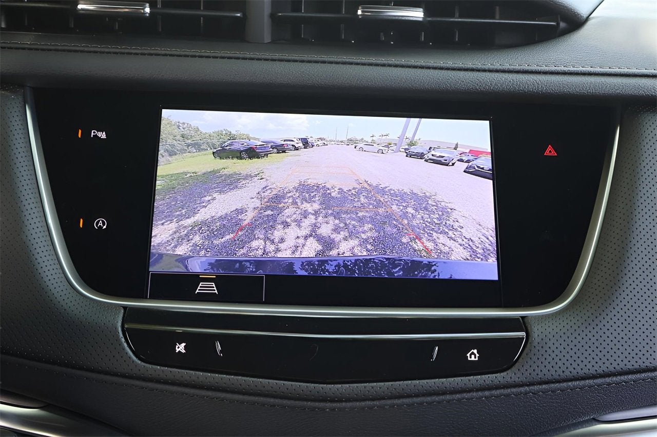 2025 Cadillac XT5 Luxury