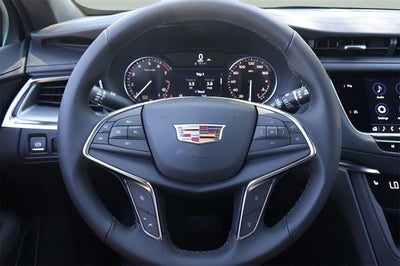 2025 Cadillac XT5 Luxury