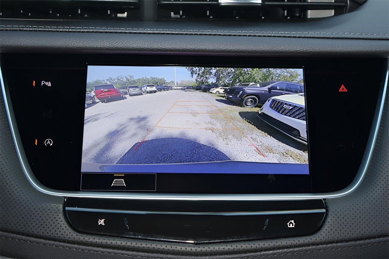 2025 Cadillac XT5 Luxury