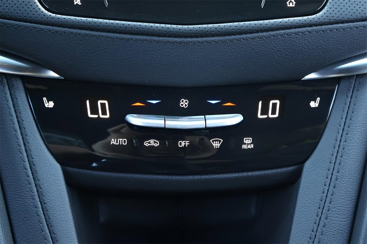 2025 Cadillac XT5 Luxury