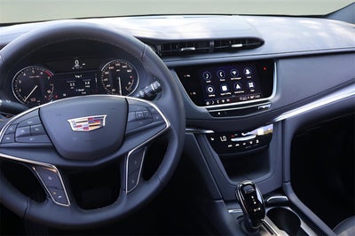 2025 Cadillac XT5 Luxury