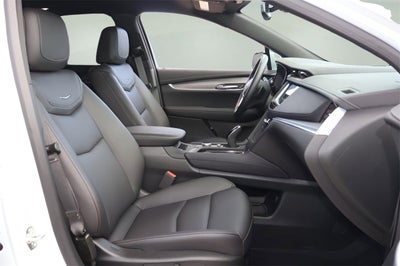 2025 Cadillac XT5 Luxury