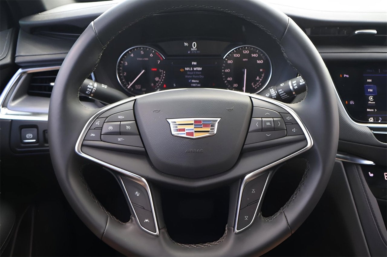 2025 Cadillac XT5 Luxury