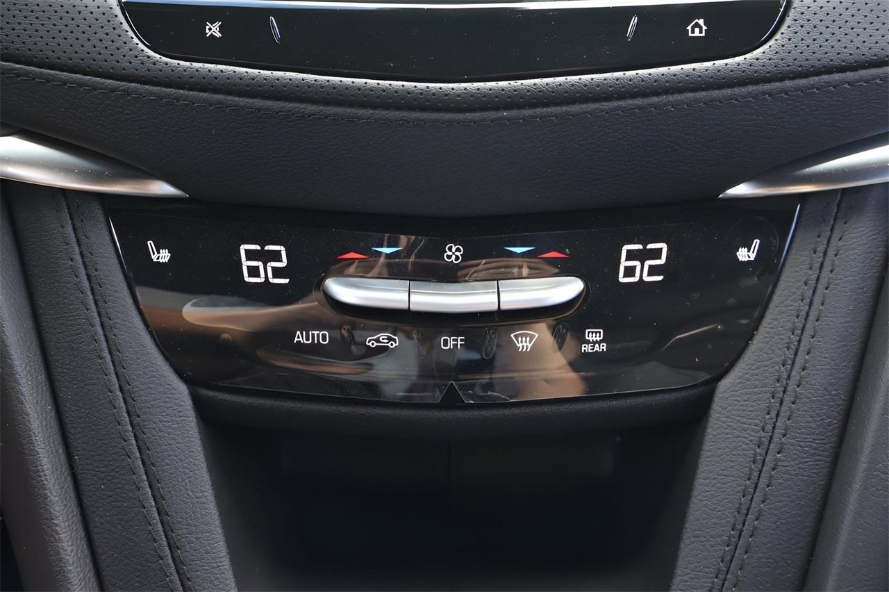 2025 Cadillac XT5 Luxury