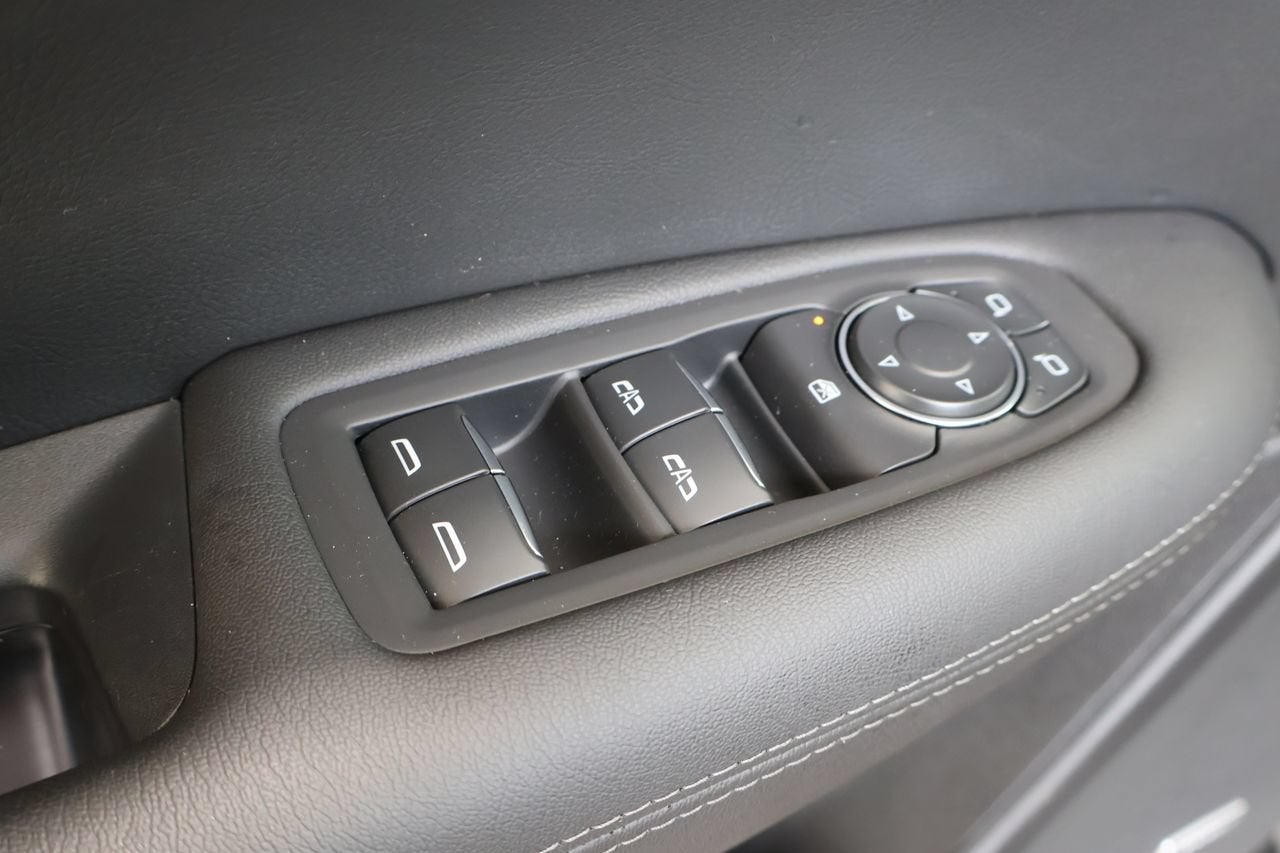 2026 Cadillac XT5 Luxury - Photo 9