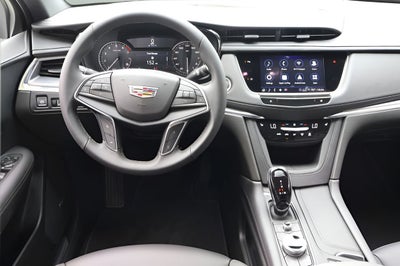 2026 Cadillac XT5 Luxury