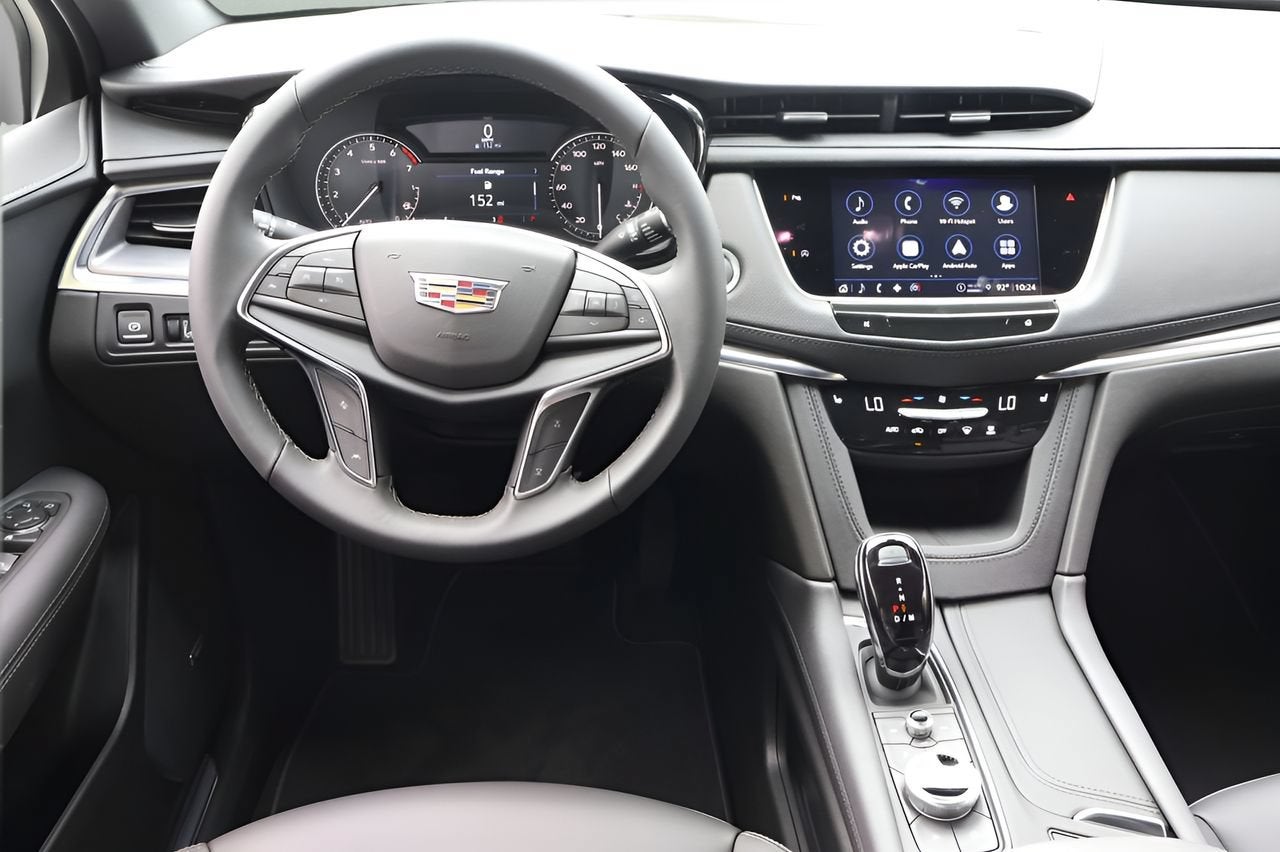 2026 Cadillac XT5 Luxury