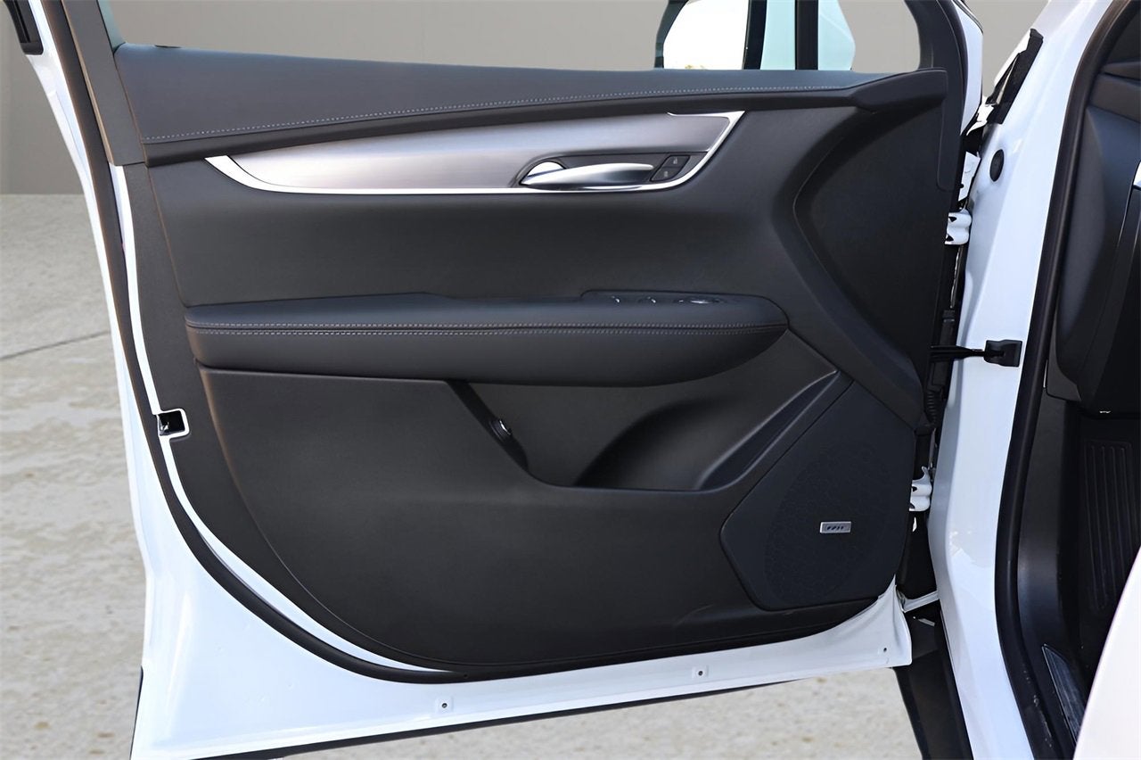 2025 Cadillac XT5 Luxury