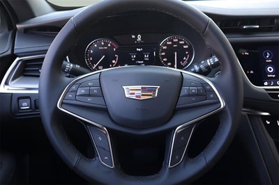 2025 Cadillac XT5 Luxury