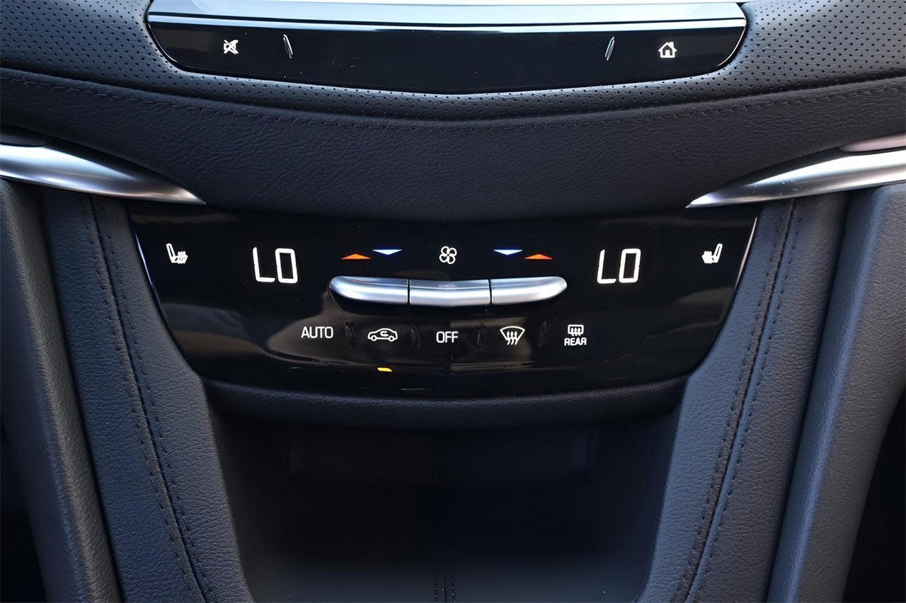 2025 Cadillac XT5 Luxury