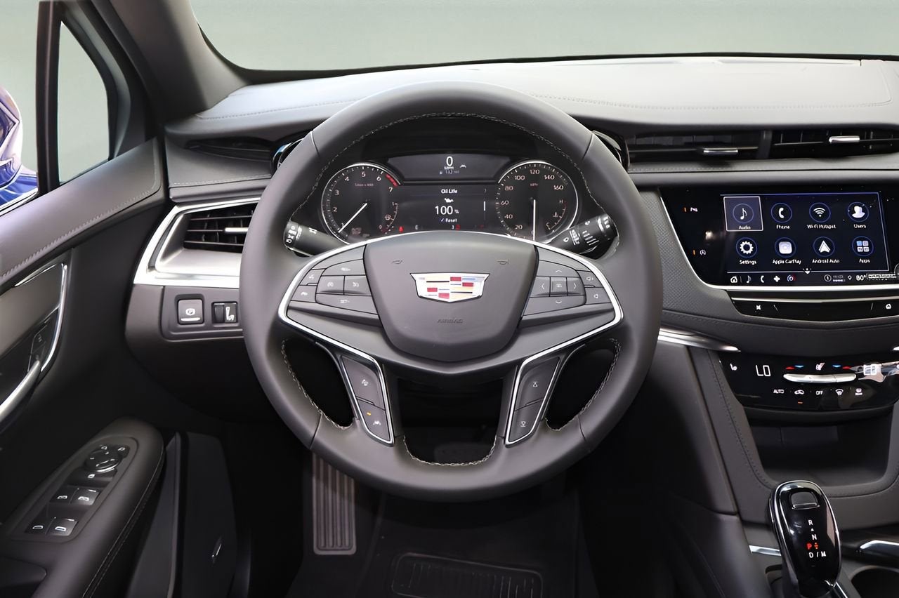 2026 Cadillac XT5 Luxury