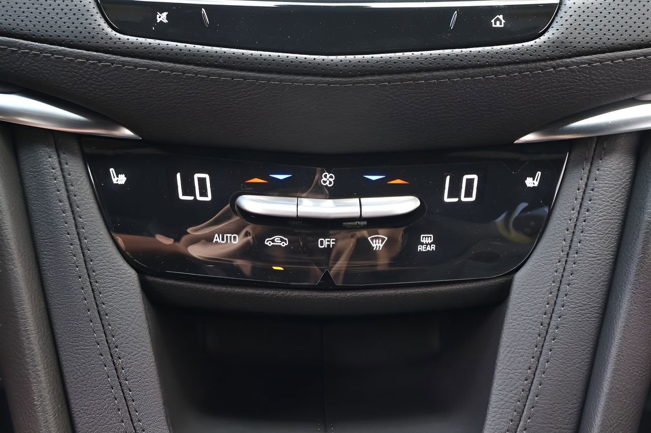 2026 Cadillac XT5 Luxury