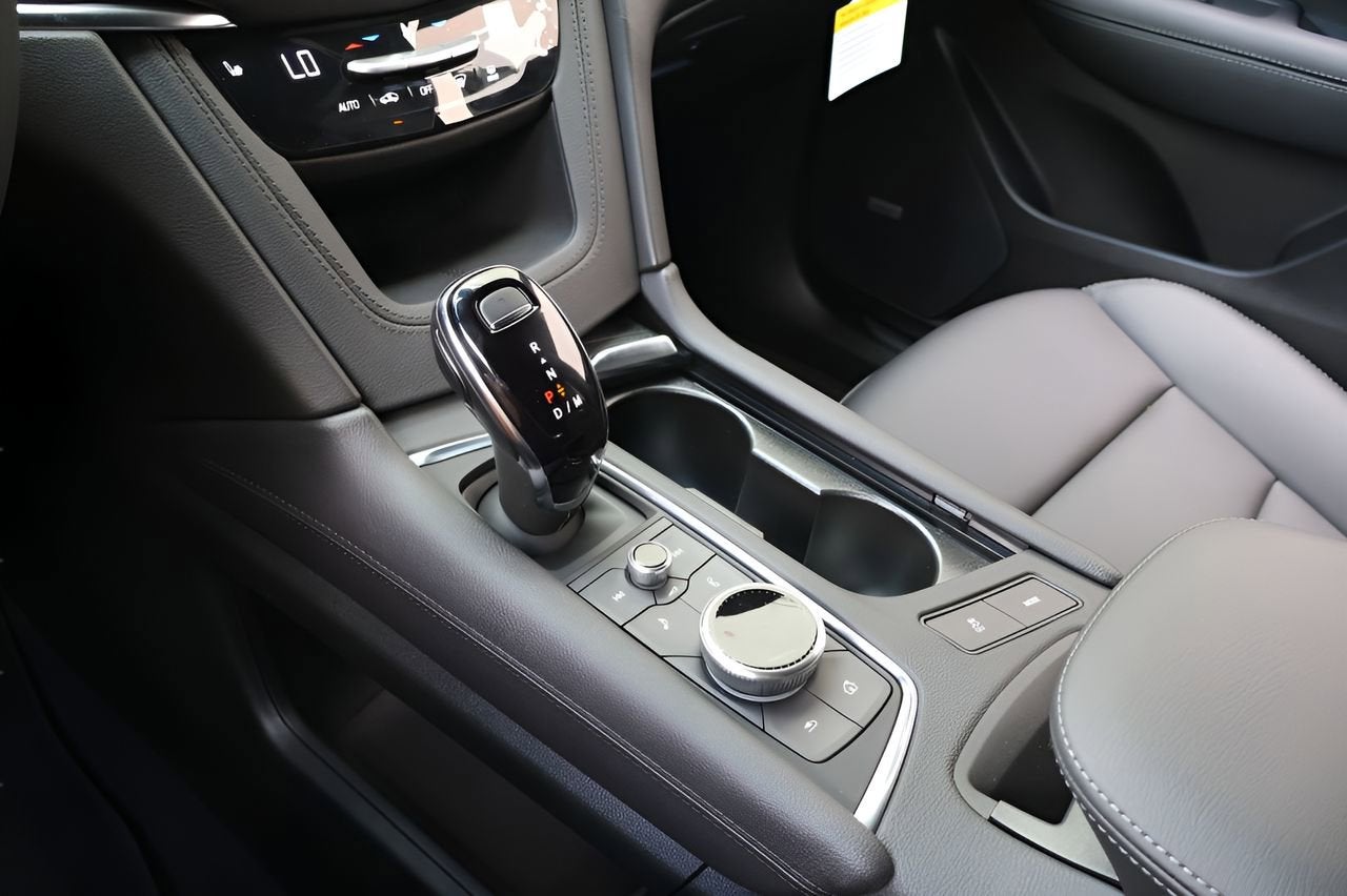 2026 Cadillac XT5 Luxury