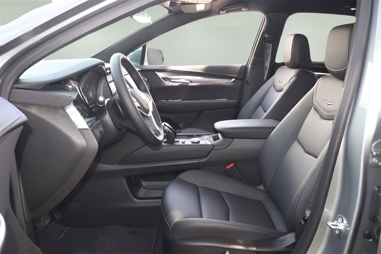 2025 Cadillac XT5 Luxury