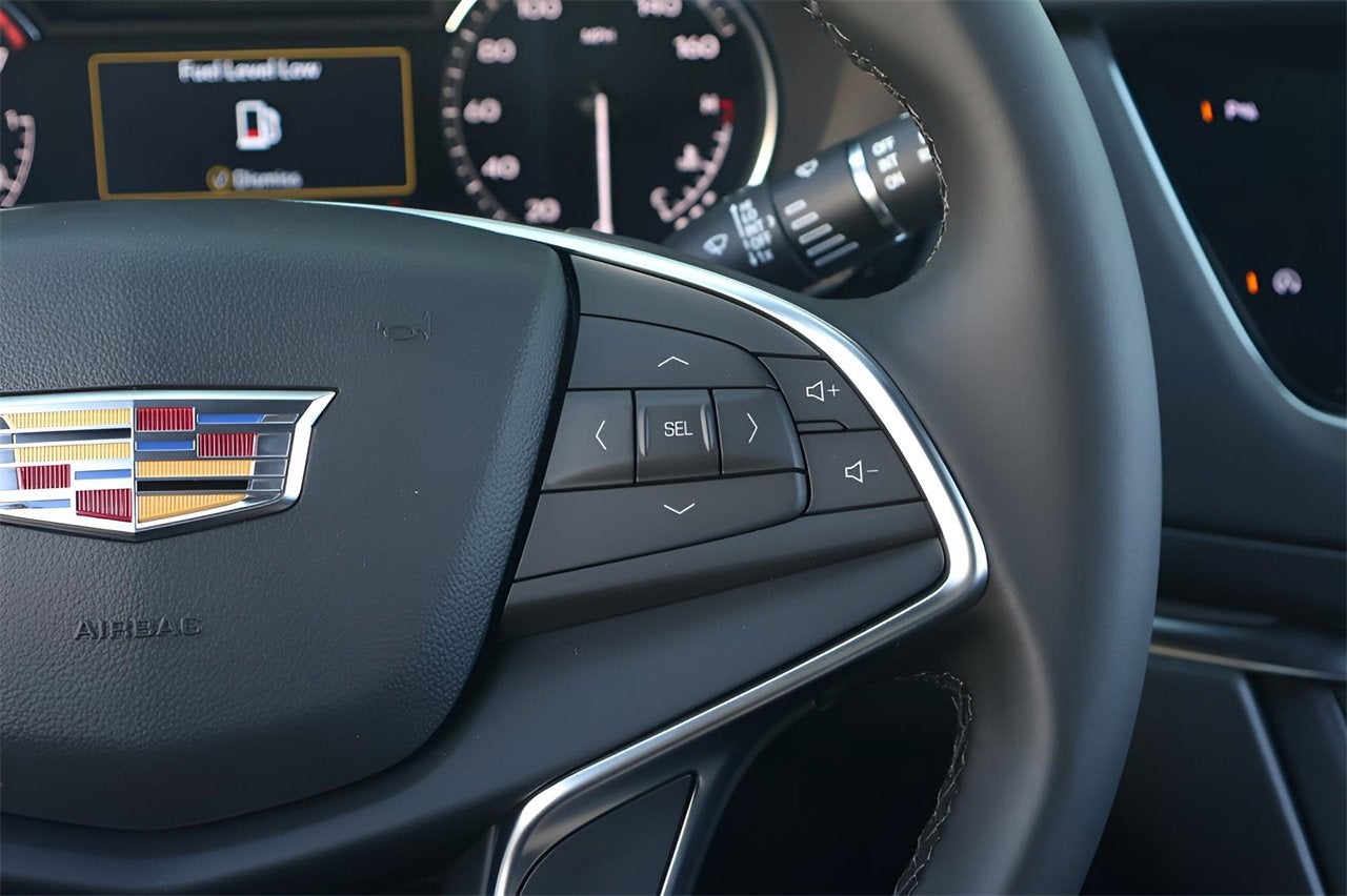 2025 Cadillac XT5 Luxury