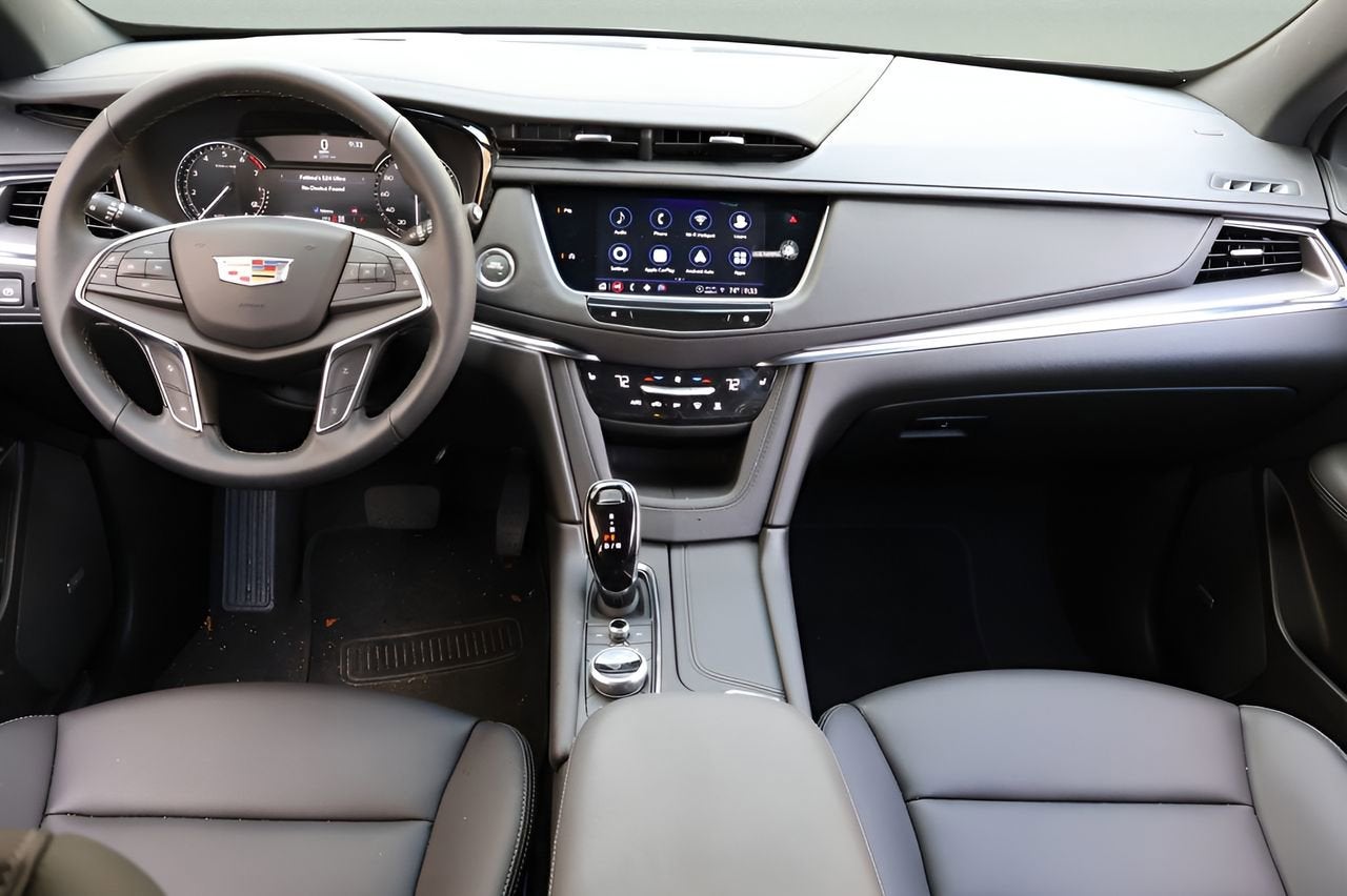 2026 Cadillac XT5 Luxury