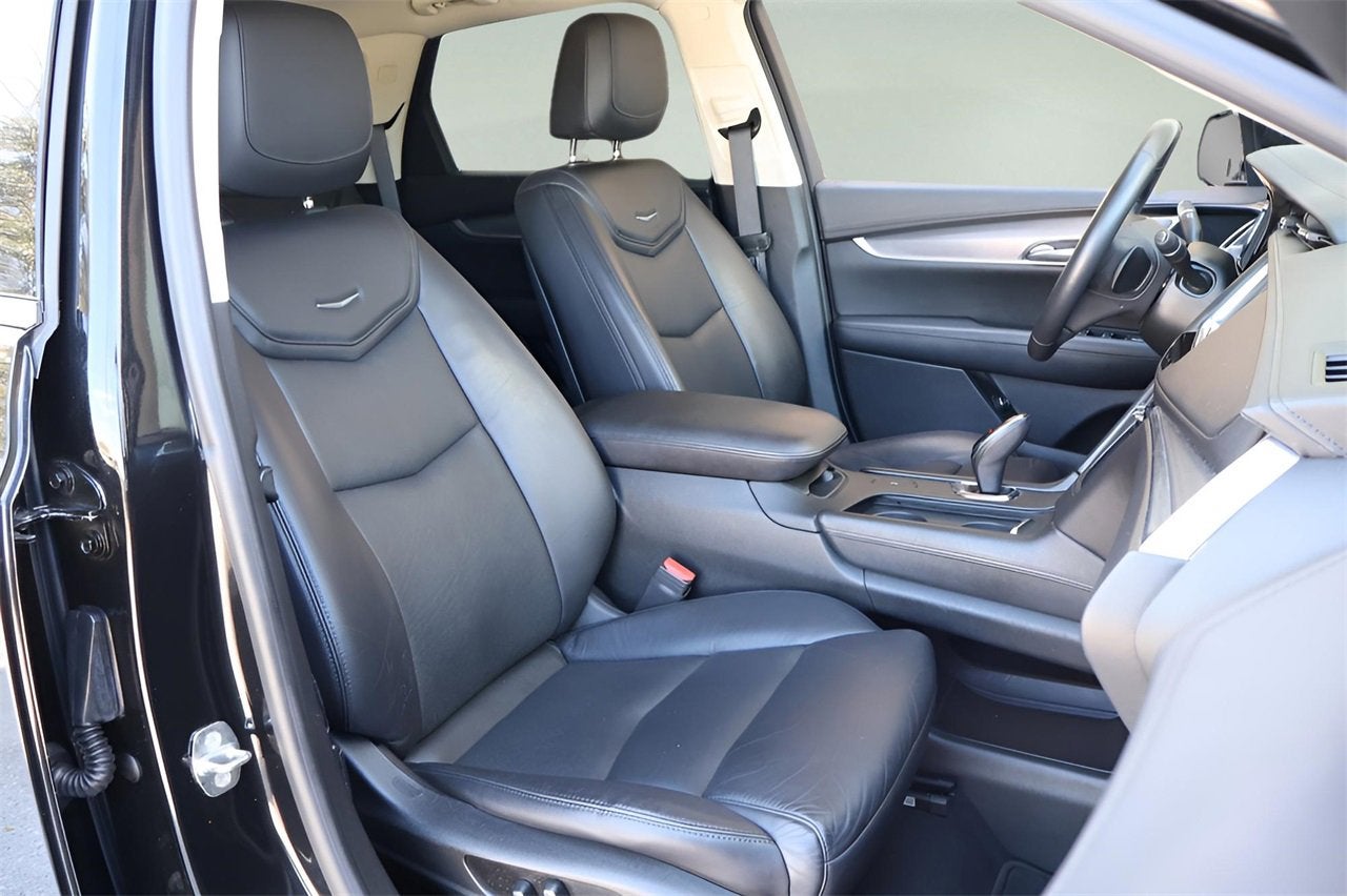 2017 Cadillac XT5 Luxury FWD