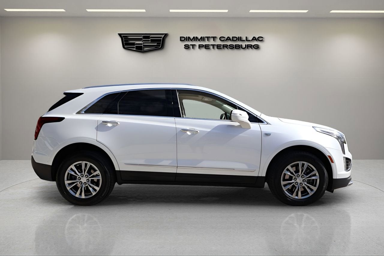 2022 Cadillac XT5 Premium Luxury