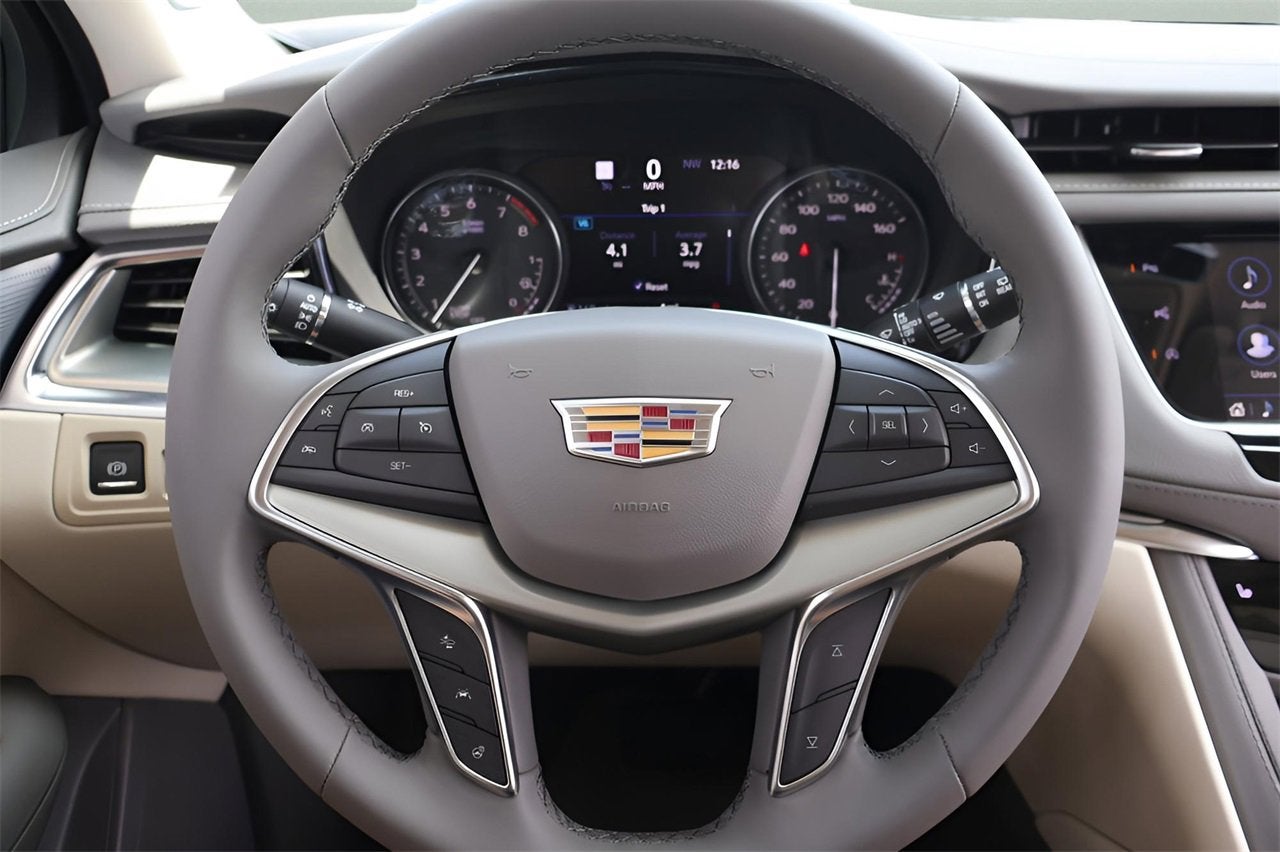 2025 Cadillac XT5 Premium Luxury