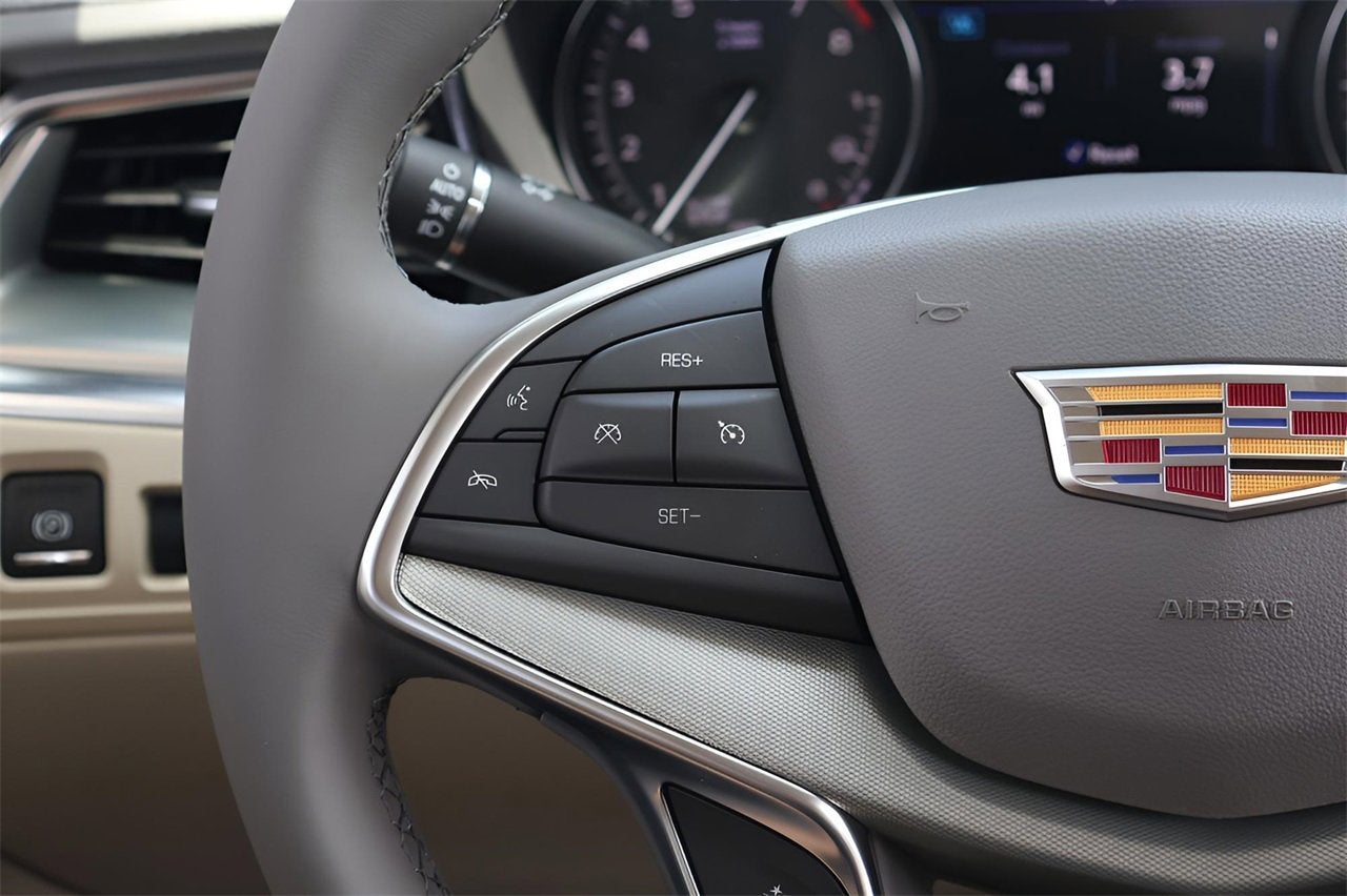 2025 Cadillac XT5 Premium Luxury