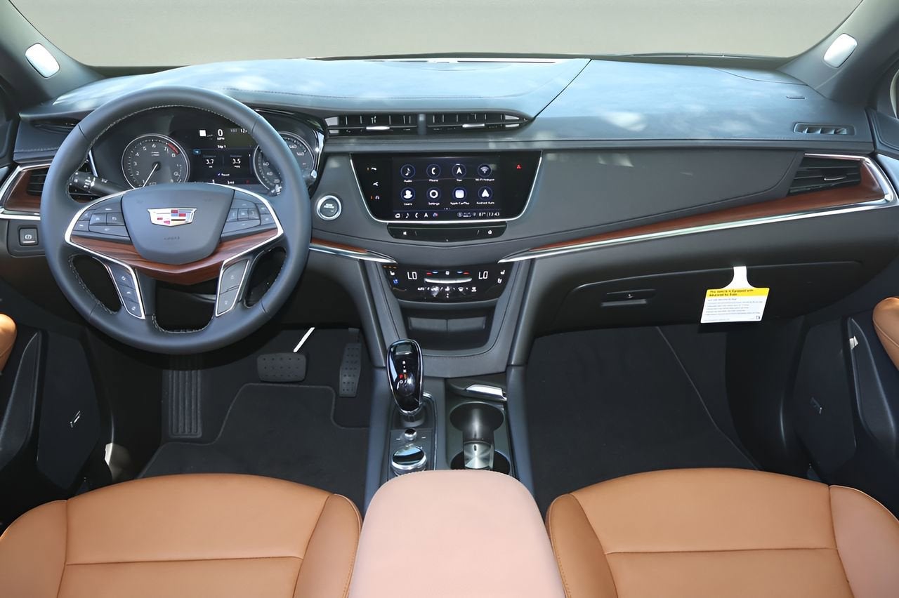 2026 Cadillac XT5 Premium Luxury