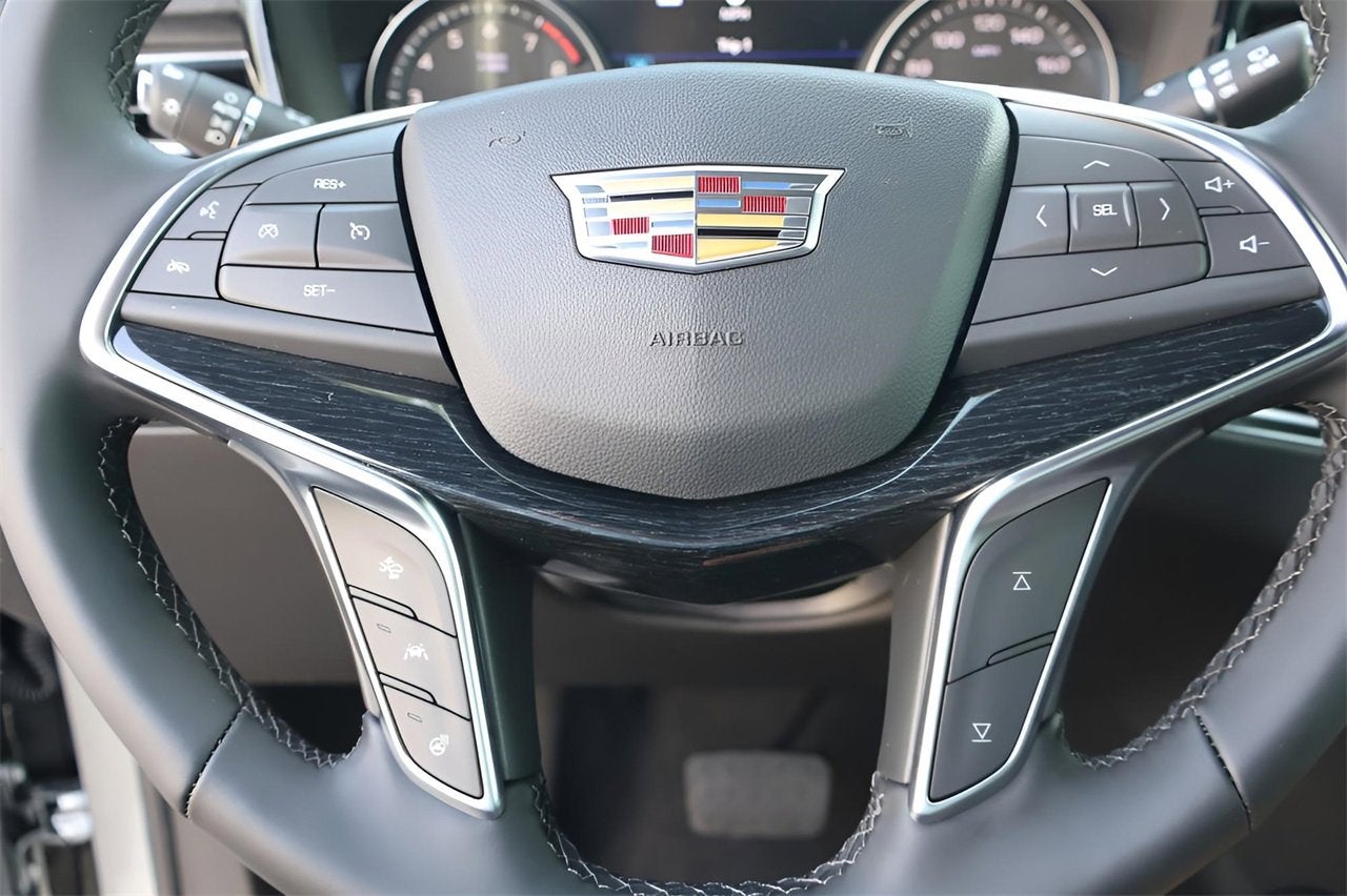 2025 Cadillac XT5 Premium Luxury